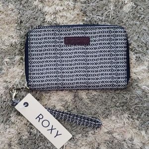 NWT Roxy Wallet